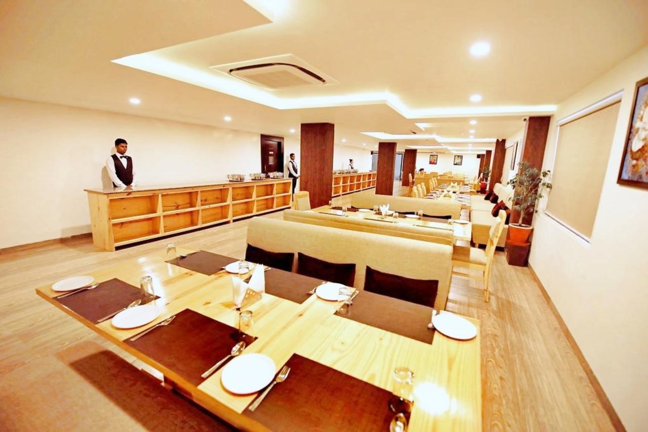 Spectrum Resort, Spa & Residences Udaipur Exterior photo